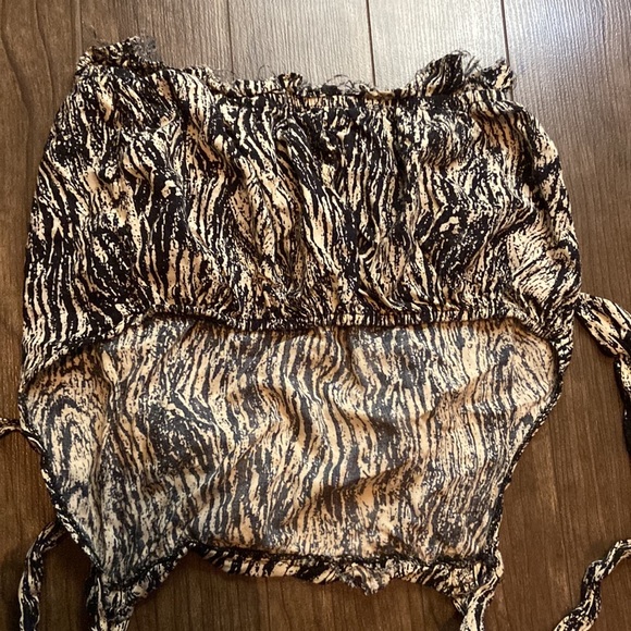 Set - Picture 3 of 4